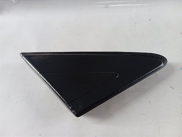 MOLDURA RETROVISOR EXTERNO DIANTEIRO DIREITO YARIS 2023