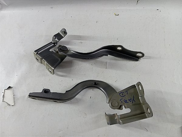 PAR DOBRADIÇA BRAÇO CAPO SUPORTE TOYOTA YARIS 2023 ORIGINAL