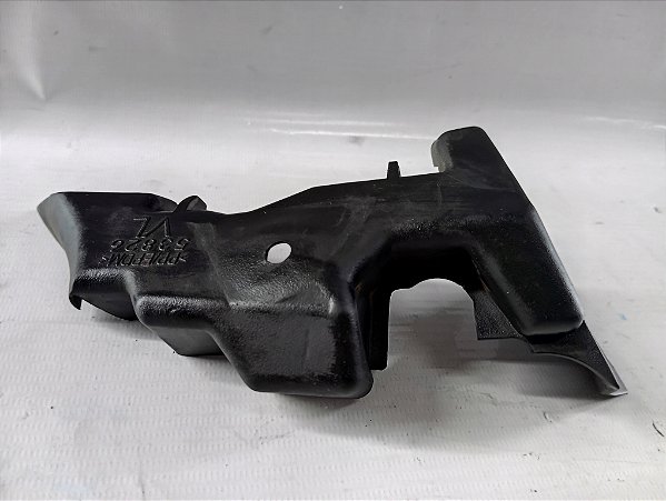 MOLDURA INTERNA CAPO LADO ESQUERDO TOYOTA YARIS 2023