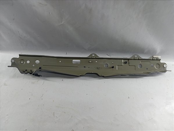 PAINEL  BIGODE FRONTAL SUPERIOR CAPO TOYOTA YARIS 2023