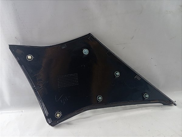 MOLDURA COLUNA EXTERNA TRASEIRA DIREITA YARIS HATCH 2023