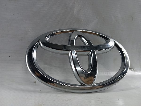EMBLEMA TOYOTA GRADE DIANTEIRA TOYOTA YARIS 2023 ORIGINAL