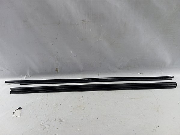 PAR PESTANA DIANTEIRA ESQUERDA TOYOTA YARIS 2023