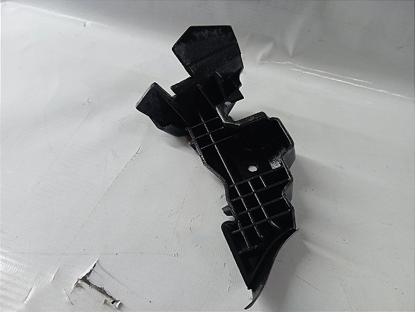 MOLDURA INTERNA CAPO LADO DIREITO TOYOTA YARIS 2023