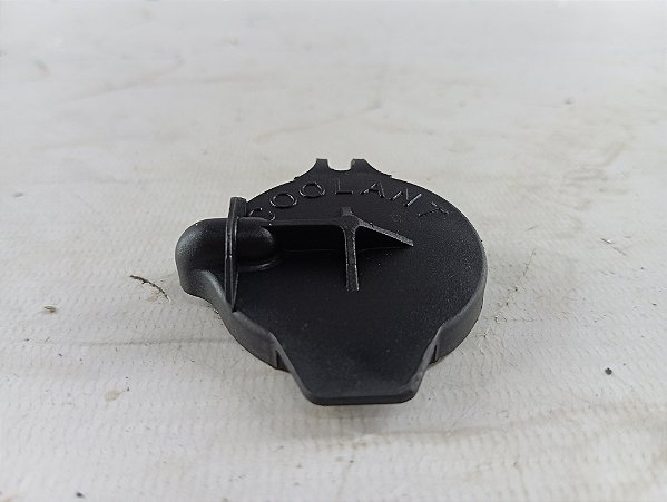 TAMPA RESERVATORIO RADIADOR ORIGINALTOYOTA YARIS 2023