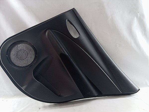 FORRO LATERAL PORTA TRASEIRO DIREITO TOYOTA YARIS HATCH 2019