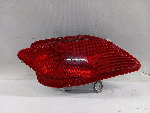 LANTERNA OLHO GATO PCHOQUE TRASEIRO DIREITO YARIS HATCH 2019