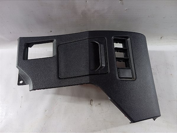 ACABAMENTO PAINEL LADO ESQUERDO E PORTA TRECO YARIS 2019