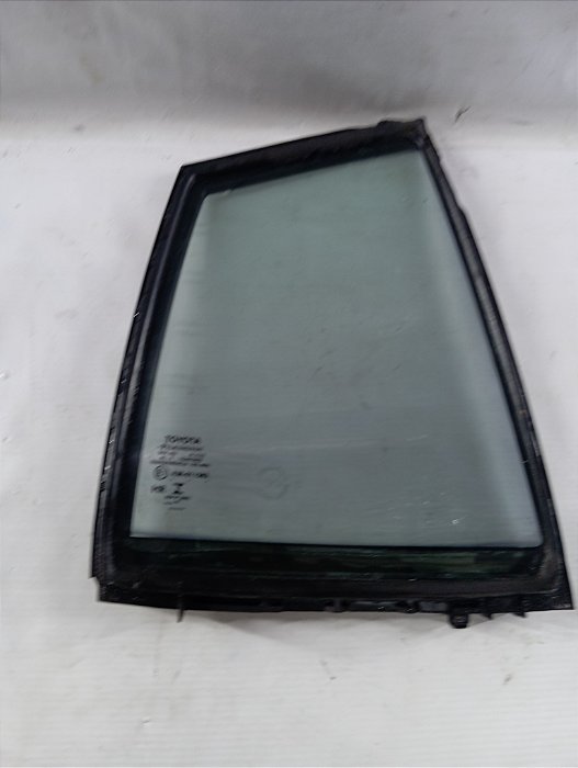 VIDRO VIGIA FIXO PORTA TRASEIRA DIREITA YARIS HATCH 2019