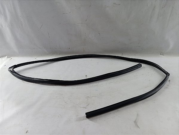 BORRACHA CONTORNO VIDRO DIANTEIRO ESQUERDO TOYOTA YARIS 2019