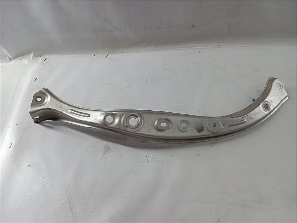 SUPORTE SUPERIOR FAROL LADO ESQUERDO TOYOTA YARIS 2019