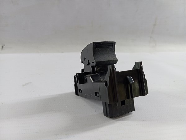 BOTAO COMANDO VIDRO ELETRICO TRASEIRO ESQUERDO YARIS 2019