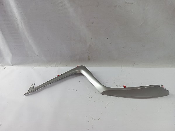 MOLDURA FRISO CENTRAL CONSOLE ESQUERDO TOYOTA YARIS 2019