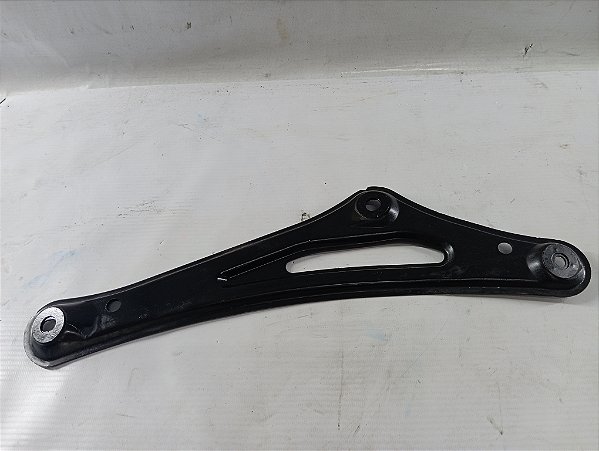 SUPORTE EIXO TRASEIRO LADO ESQUERDO TOYOTA YARIS 2019