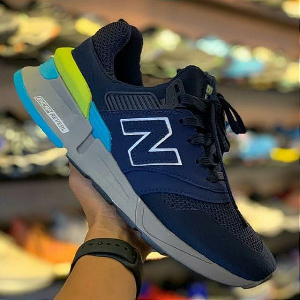 new balance 997 marrom