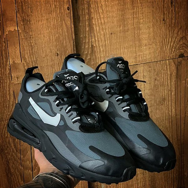 react nike preto