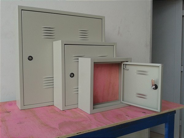 caixa de telefonia sobrepor 600x600x130 chapa de aço fundo de madeira pronta entrega