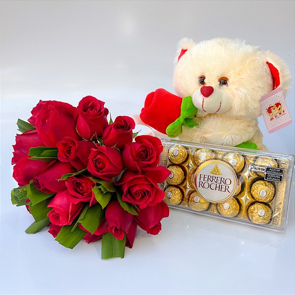 Apaixonante Buquê De 20 rosas com Pelúcia e Ferrero rocher