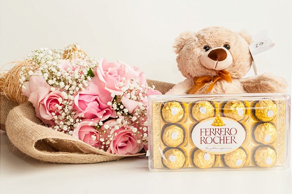 Buquê de Rosas Colombianas com Pelúcia e Ferrero Rocher