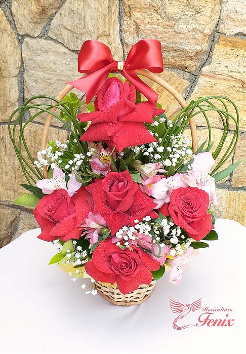 Mini Cesta de Rosas e Astromelias