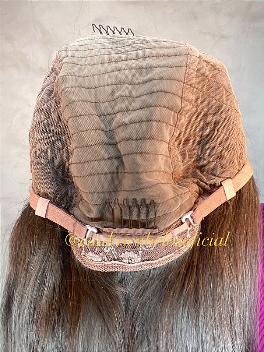 Detalhes do acabamento da Lace Alani
