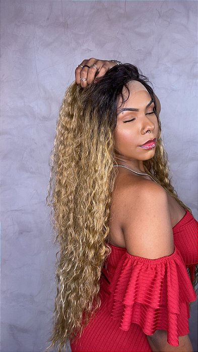 Peruca Cinthia Loira Exclusive lateral