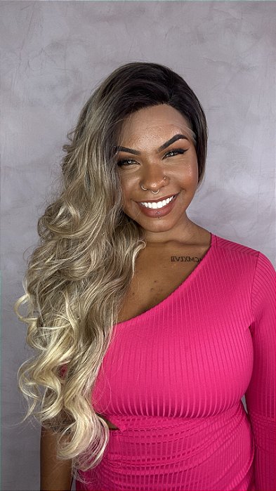 Peruca Lace Front Leslie Loiro 613A lateral