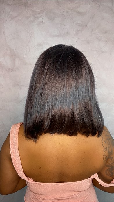 Peruca Lace Front Cabelo Humano Lorena vista de costas