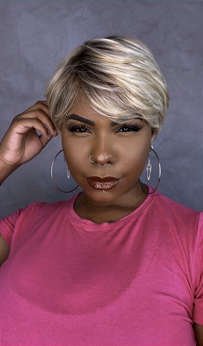 Caimento frontal da Peruca Pixie Daniela Loiro 613M