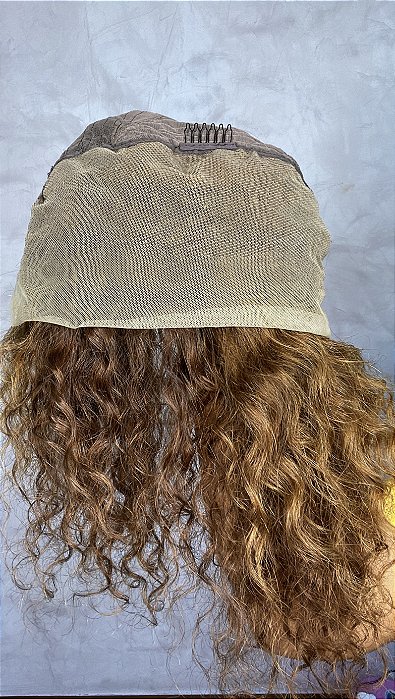 Peruca Lace Front Ionice vista de costas