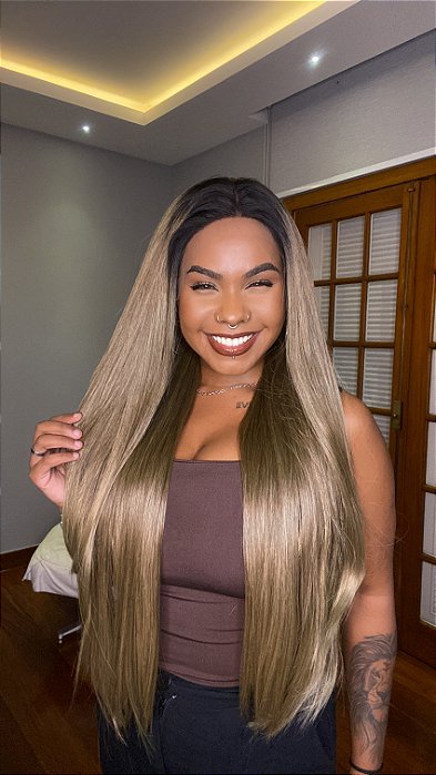 Peruca Luiza HD Loira visual do comprimento