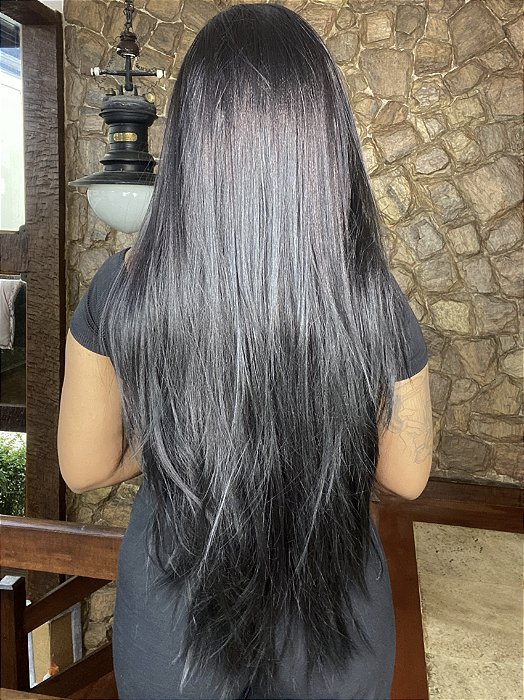 Luiza HD Preta vista de costas
