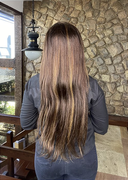 Peruca Lace Front Angela Mechas vista de costas