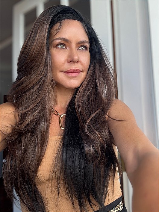 Lace Front HD Fibra Premium Suelen Morena Iluminada