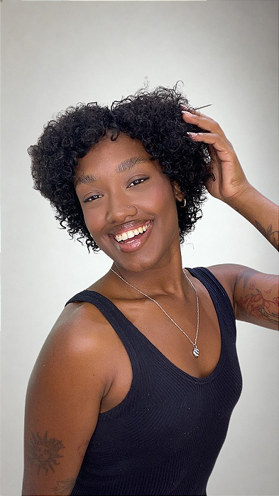 Peruca Zoe Afro acabamento natural