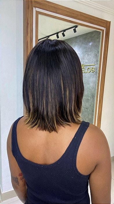 Peruca Chloe Mechas vista de costas