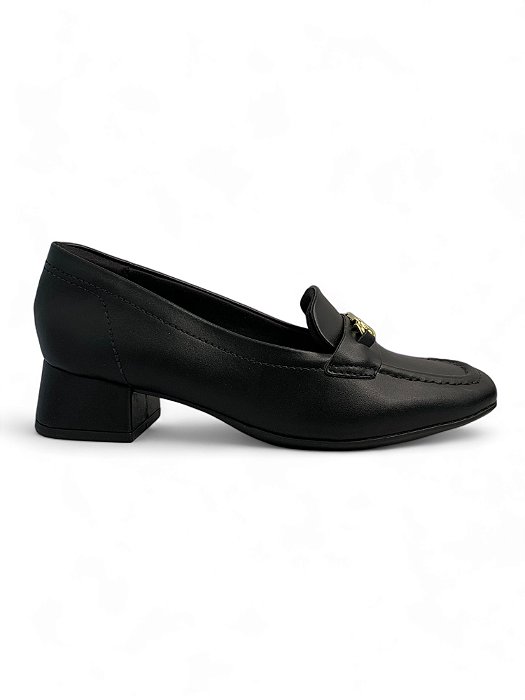 Mocassim Comfortflex Preto Salto Fivela Dourada
