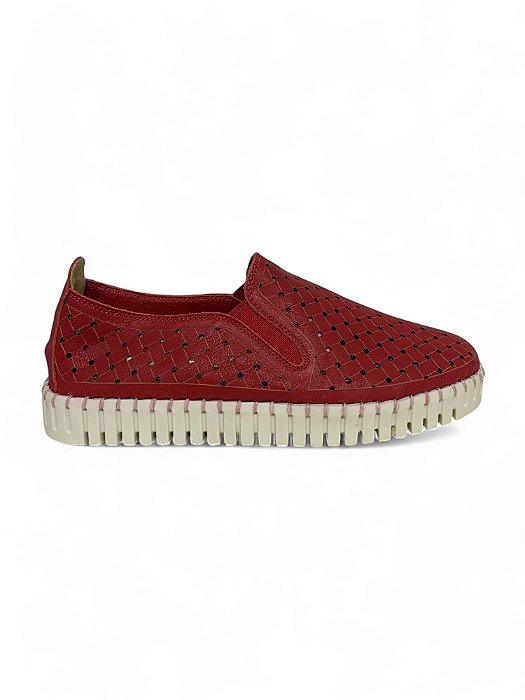 Tênis Your Shoes Vermelho Furo Laser