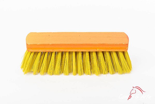 Vassoura Nylon c/ Suporte Madeira