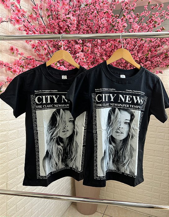 T-shirt City News Preta