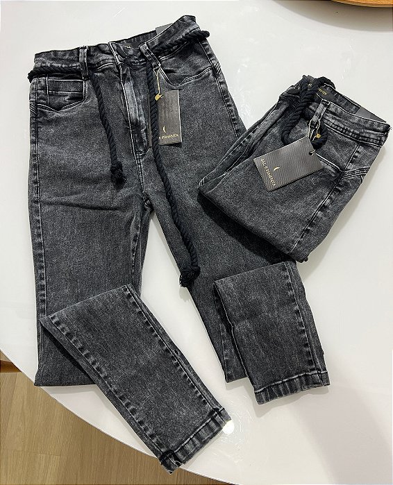 Calça Jeans Escura Sal e Pimenta