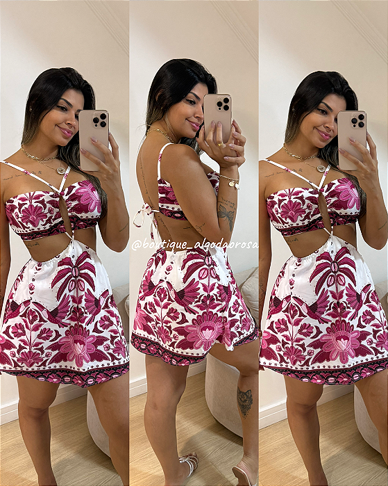 Macaquinho Suzy Estampa Rosa