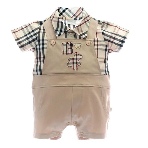 jardineira jeans com camisa xadrez