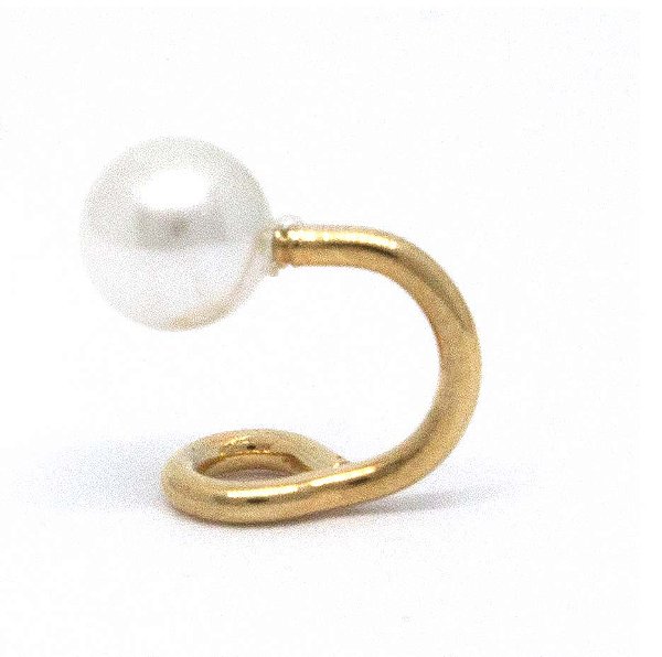 Ear Cuff de Pérola Sintética com Estrutura em Metal Banhado a Ouro | Sem Necessidade de Furo | 1,00 x 1,00 cm | Leve e Sofisticado