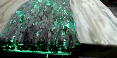 Tinta Glow Corion Luminescente UV 225ml para Mesa River Table que Brilha No Escuro Sem Luz Negra Divs Cores