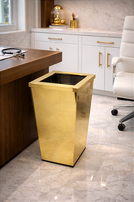 Kit Afrodite 2 Lixeiras Quadradas Douradas em Aço Inox com Tampa Aro