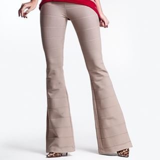 calça bandagem flare branca