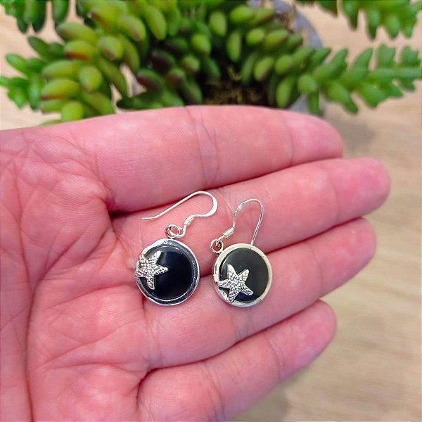 Brinco De Prata Estrela Do Mar Com Ônix – Joia em Prata 925 de Qualidade