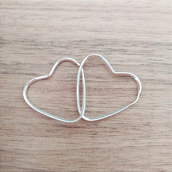 Argola De Prata Coração Fio Meia Cana 2,5 Cm  – Joia em Prata 925 de Qualidade