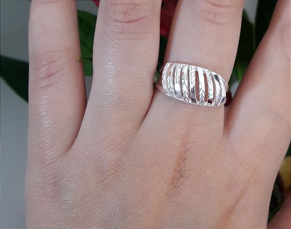 Anel De Prata Clara Friso – Joia em Prata 925 de Qualidade